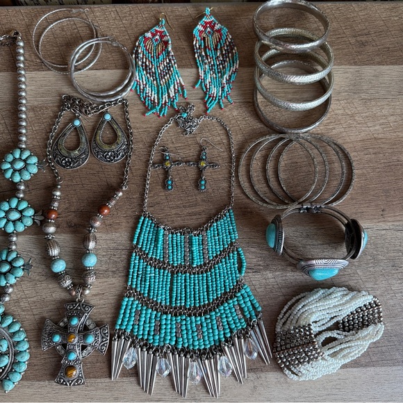 28 Piece Western Statement Jewelry Bundle - Squash Blossom Bracelets Earrings - Picture 3 of 13